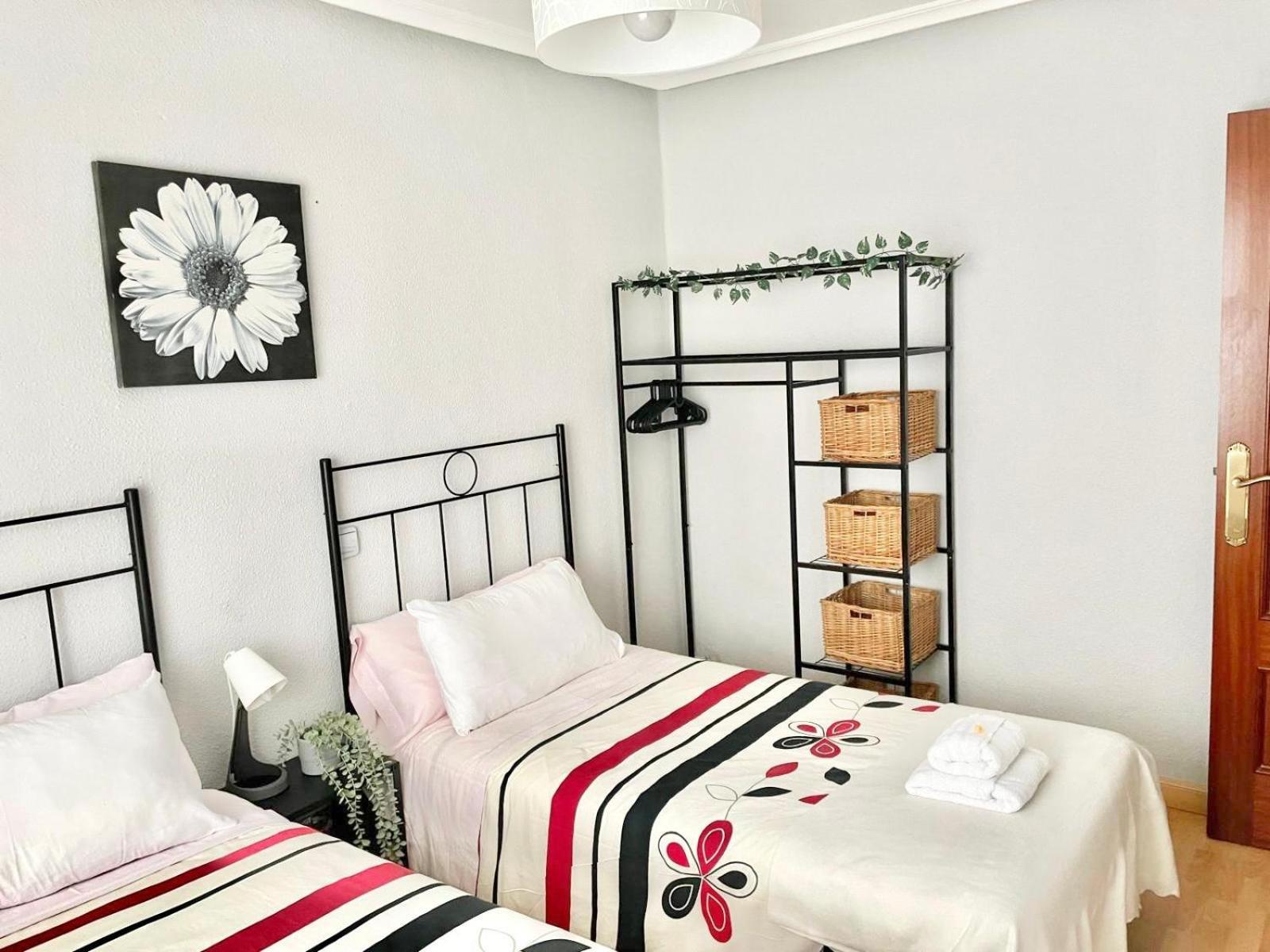 Apartamento San Lazaro. Овьедо Экстерьер фото
